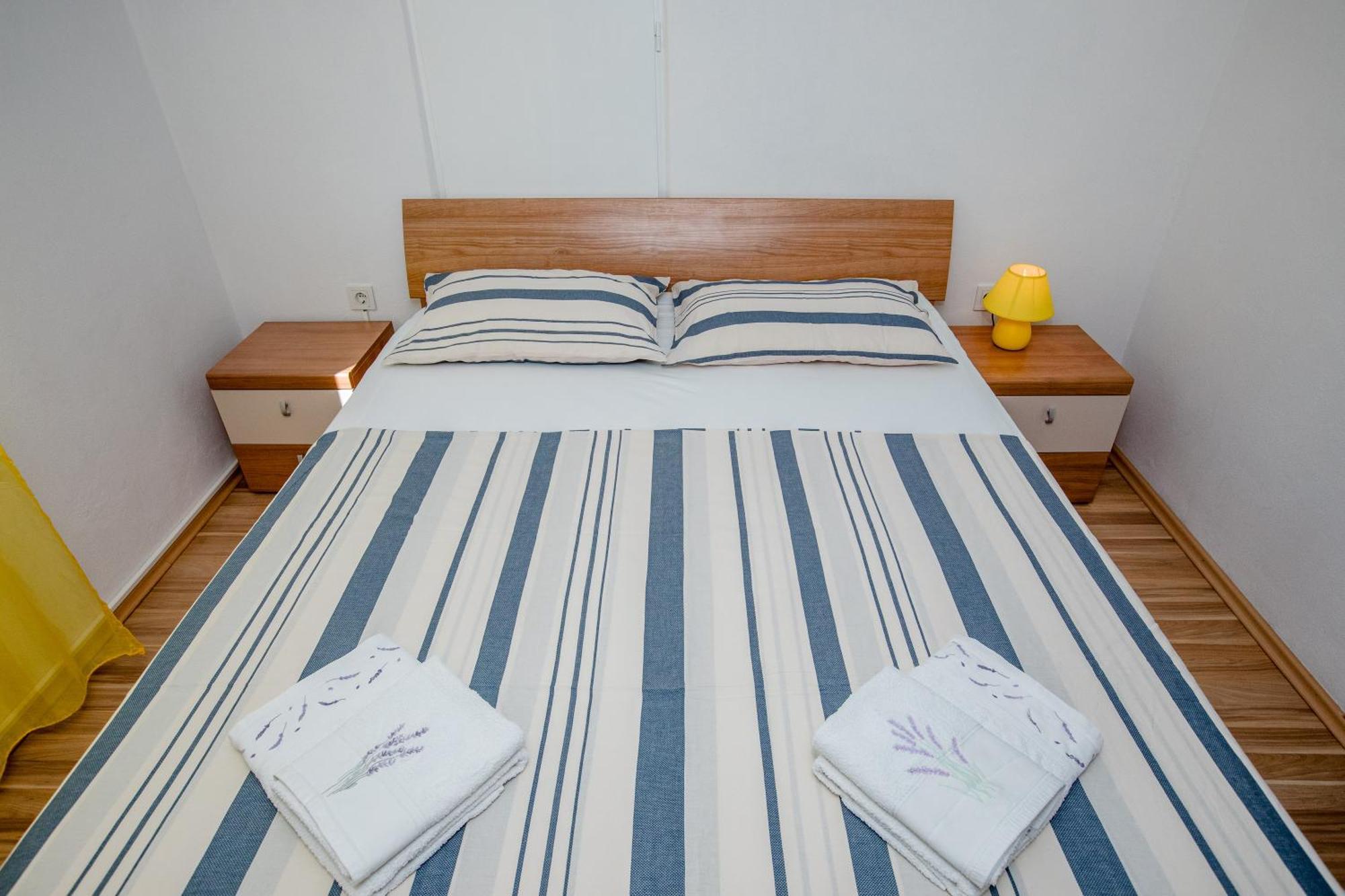 Apartments & Room Spanjol Palit Ngoại thất bức ảnh