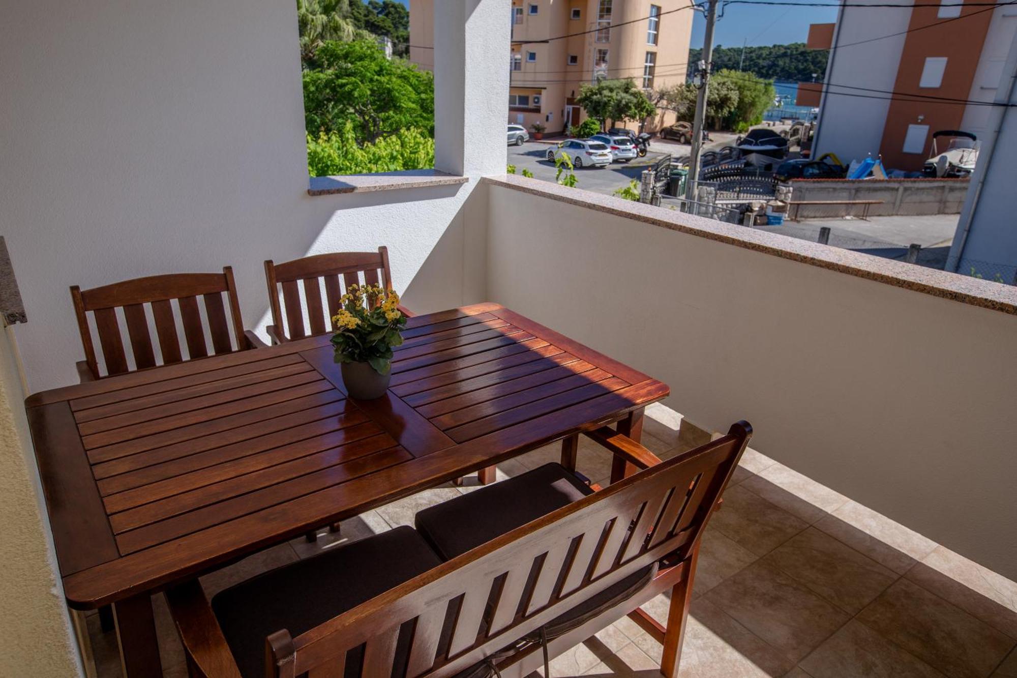 Apartments & Room Spanjol Palit Ngoại thất bức ảnh