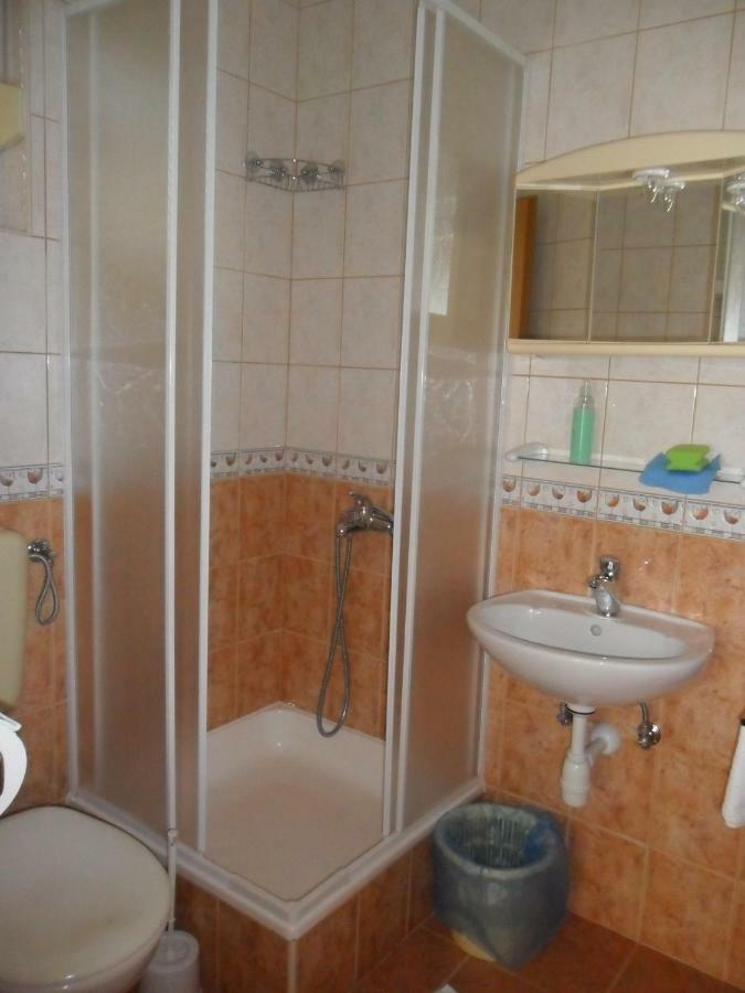 Apartments & Room Spanjol Palit Ngoại thất bức ảnh