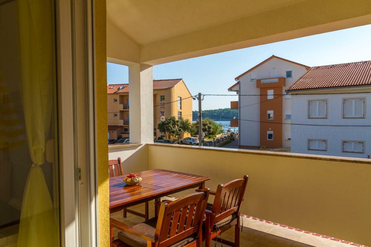 Apartments & Room Spanjol Palit Ngoại thất bức ảnh